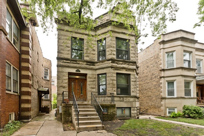 1320 W Farwell Ave