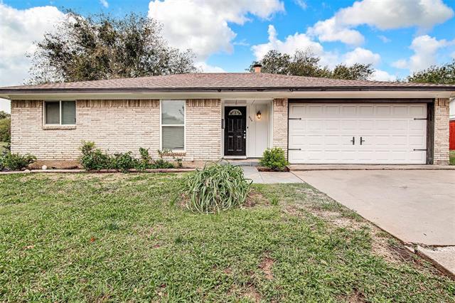 524 Patterson Dr in Mansfield, TX - Building Photo
