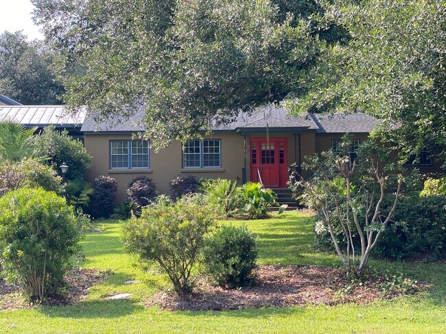 property at 2118 Canal St