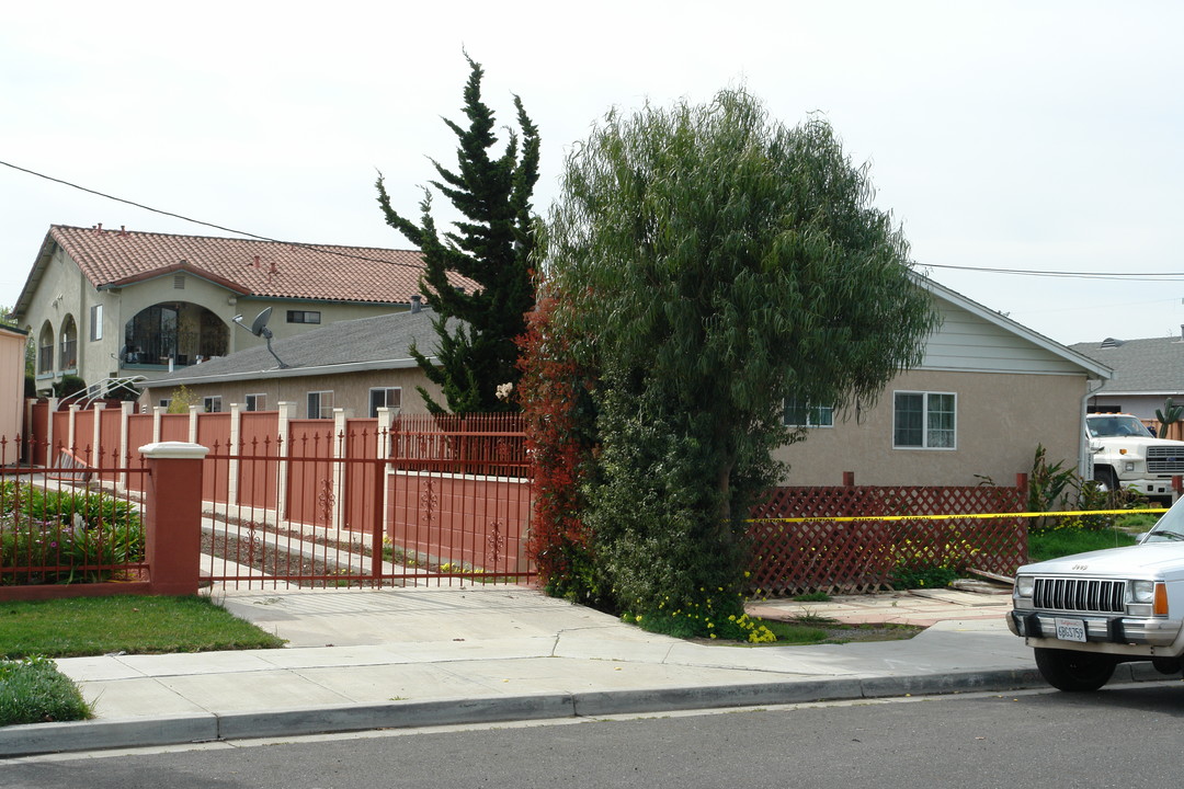 37121 Olive St in Newark, CA - Building Photo