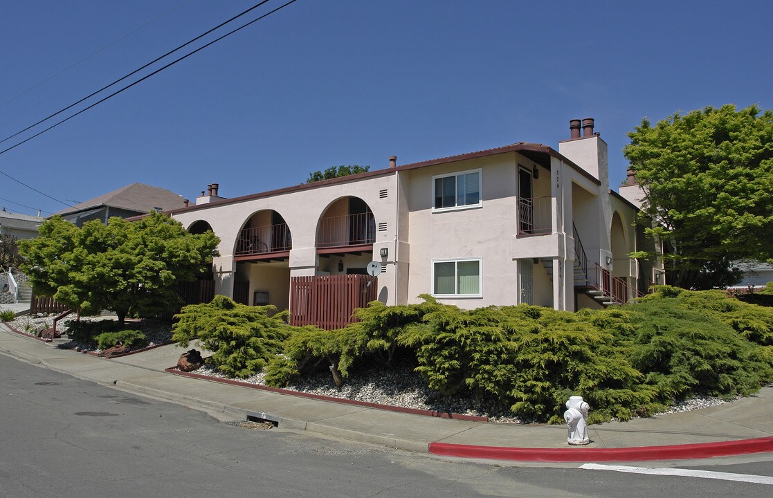 610 Edwards St in Crockett, CA - Building Photo