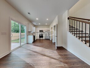1823 Produce Ln in Johns Island, SC - Building Photo - Building Photo