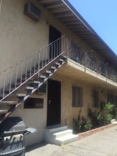 5538 Klump Ave in North Hollywood, CA - Foto de edificio - Building Photo
