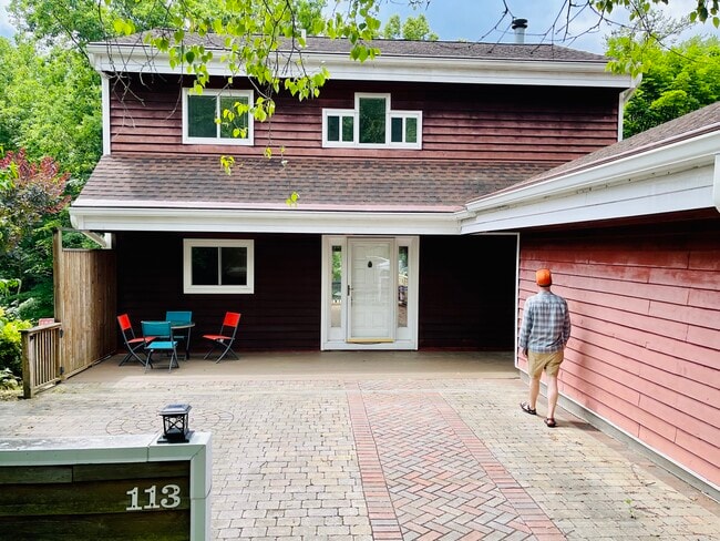 113 Penny Ln in Ithaca, NY - Foto de edificio - Building Photo