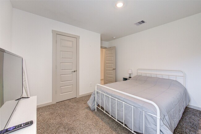 property at 4006 Elk Crk Ct