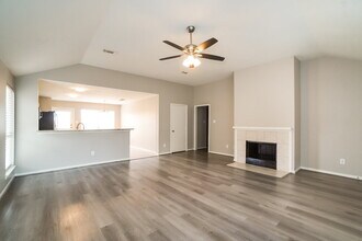 3722 Colleen Woods Cir in Houston, TX - Building Photo - Building Photo