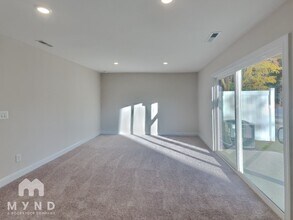 7000 Point Bar Pl in Raleigh, NC - Building Photo - Building Photo