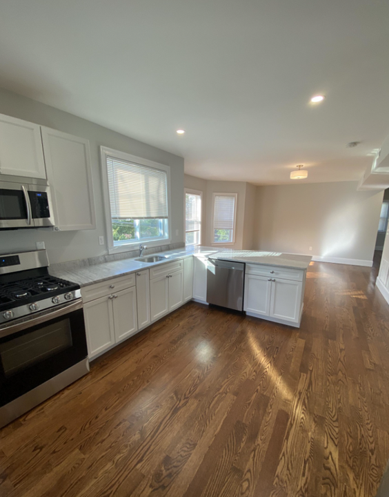 5 Hamilton Rd, Unit 2 in Somerville, MA - Building Photo