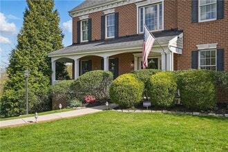 1832 Franklin Run Ct in Pittsburgh, PA - Building Photo - Building Photo