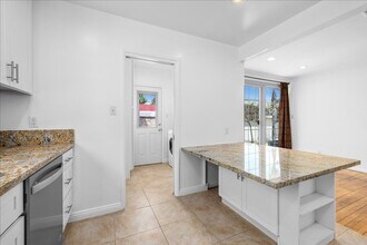 463 Crescent Dr in Beverly Hills, CA - Building Photo - Building Photo