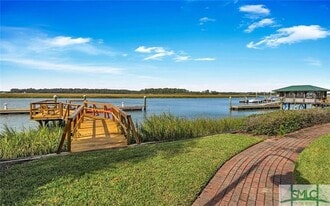 49 Thatcher Ln in Savannah, GA - Building Photo