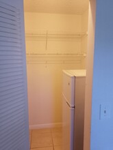 605 Margate Ct in Margate, FL - Foto de edificio - Building Photo