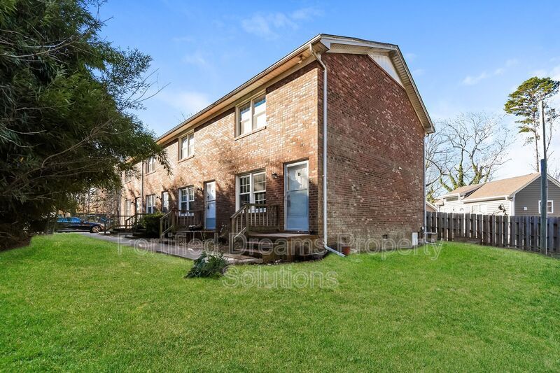 4118 Causey St in Greensboro, NC - Building Photo