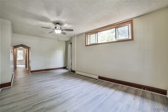 1811 Weston Ave in Niagara Falls, NY - Building Photo - Building Photo