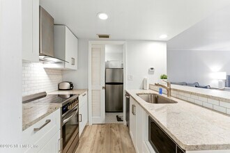 658 Summer Pl in Ponte Vedra Beach, FL - Building Photo - Building Photo