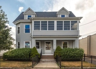 40 Prentiss St