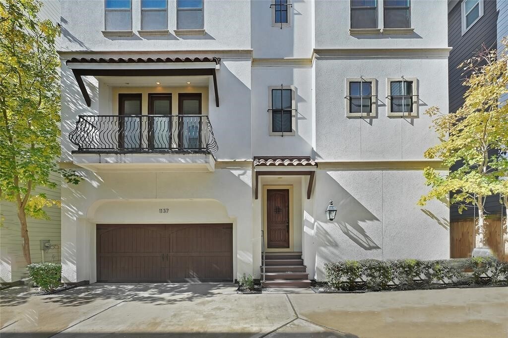 1137-15th 1/2 W 15th 1/2 St in Houston, TX - Building Photo