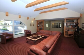 Woodlake in Albany, NY - Building Photo - Building Photo