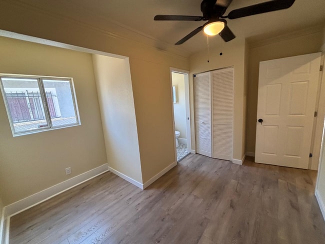 5306 Cimarron St in Los Angeles, CA - Building Photo - Building Photo