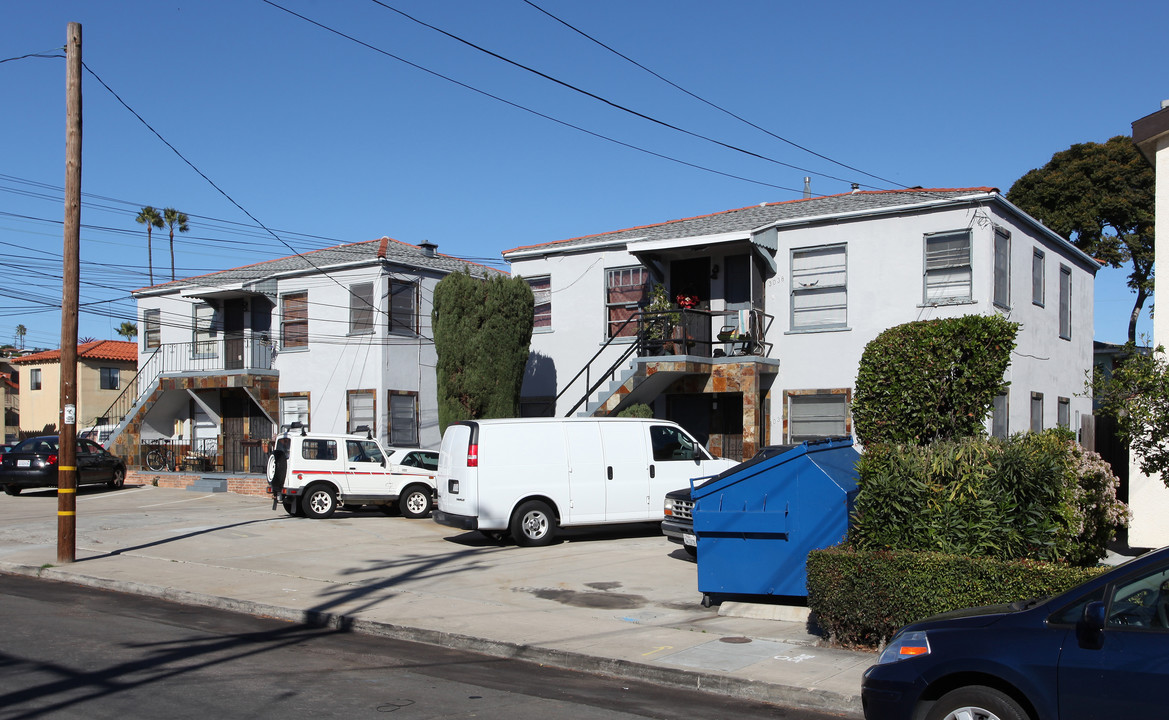 3034-3046 Emerson St in San Diego, CA - Building Photo