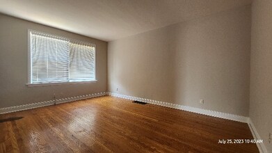 1020 Sanford Ave in St. Louis, MO - Foto de edificio - Building Photo