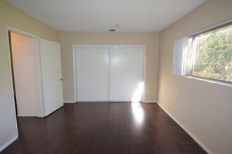 12050 Tiara St, Unit 05 in Los Angeles, CA - Building Photo - Building Photo