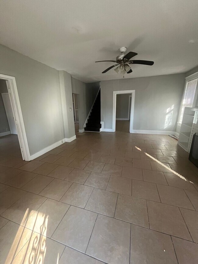 3576 Spottswood Ave in Memphis, TN - Building Photo - Building Photo