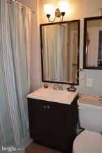 338 S 16th St-Unit -4 in Philadelphia, PA - Building Photo - Building Photo