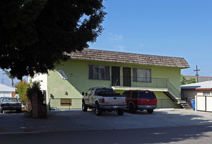1642 C Ave in National City, CA - Building Photo