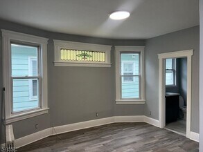 125 Alton St in Elizabeth, NJ - Building Photo - Building Photo