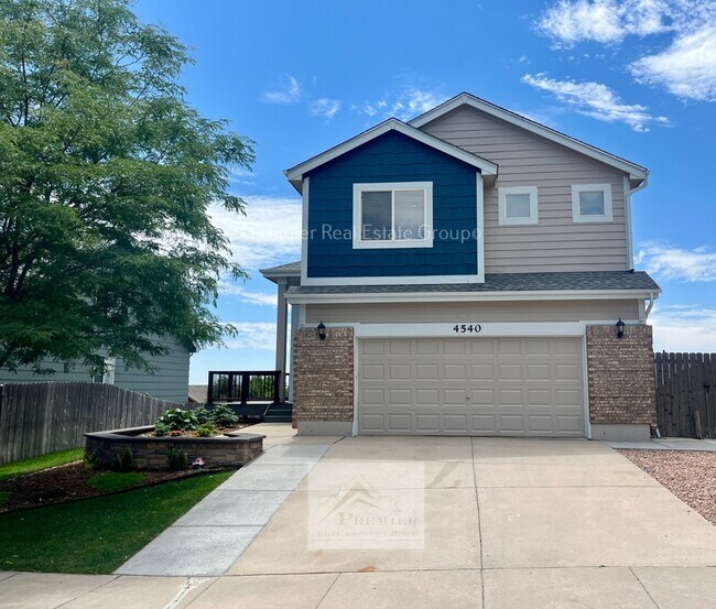 4540 Laramie Sky Dr in Colorado Springs, CO - Building Photo - Building Photo
