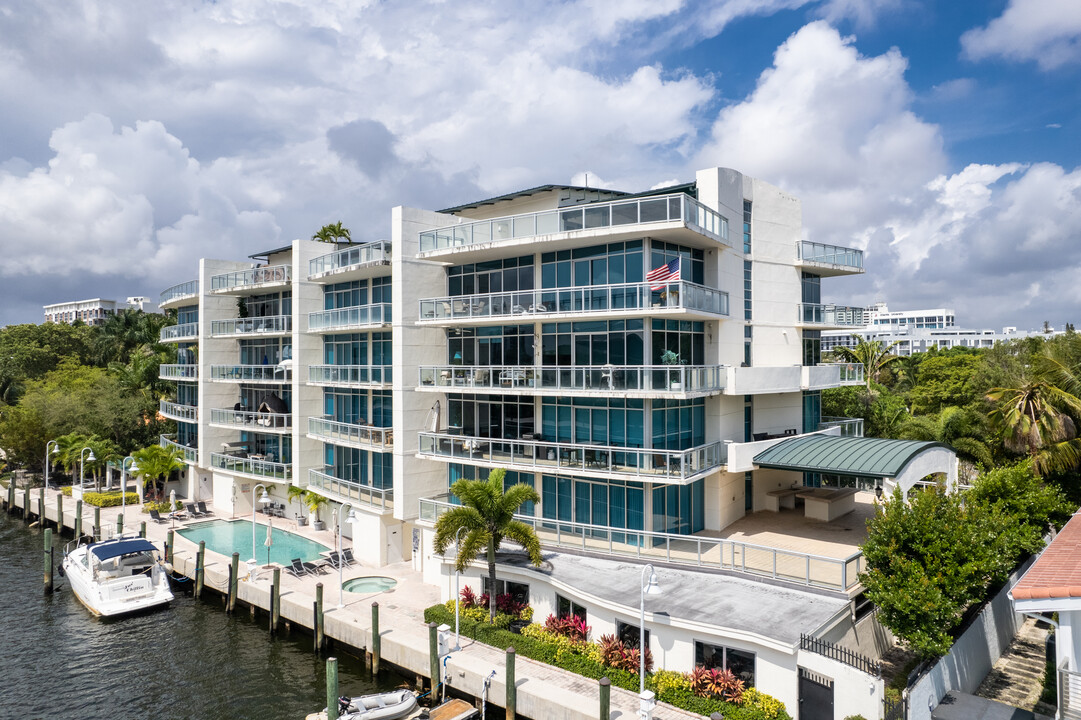 Residences at Riverwalk in Miami, FL - Building Photo