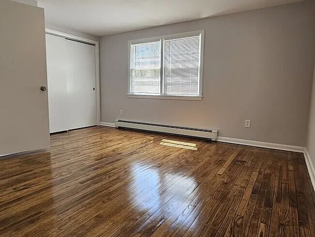 2125 Highland Ave in Torrington, CT - Building Photo - Building Photo