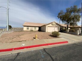 630 Brownlee Dr in Henderson, NV - Building Photo