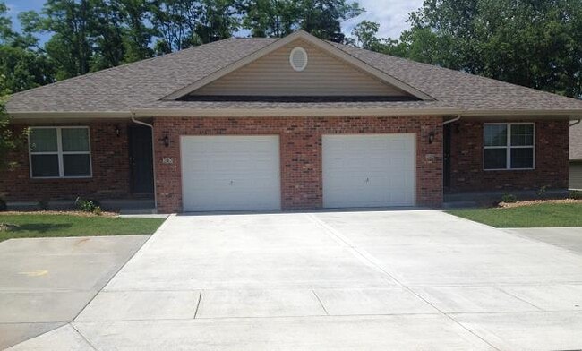 property at 252 Sandridge Dr