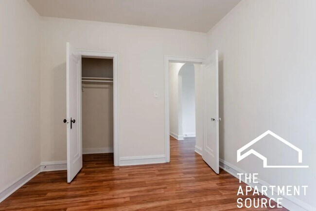 property at 2536 N Sawyer Ave