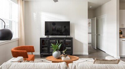 12111 S Main St in Houston, TX - Building Photo - Building Photo