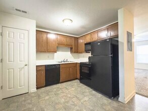 513 Peachers Ridge Rd in Clarksville, TN - Building Photo - Building Photo