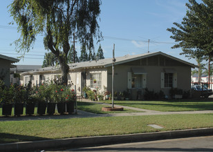 918 E Ramona Ave in Corona, CA - Building Photo - Building Photo