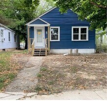 4405 S Park Dr in Fort Wayne, IN - Building Photo