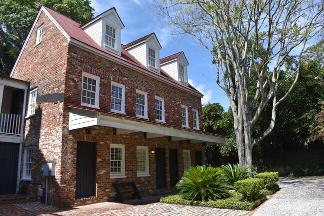 14 Elizabeth St in Charleston, SC - Building Photo - Building Photo