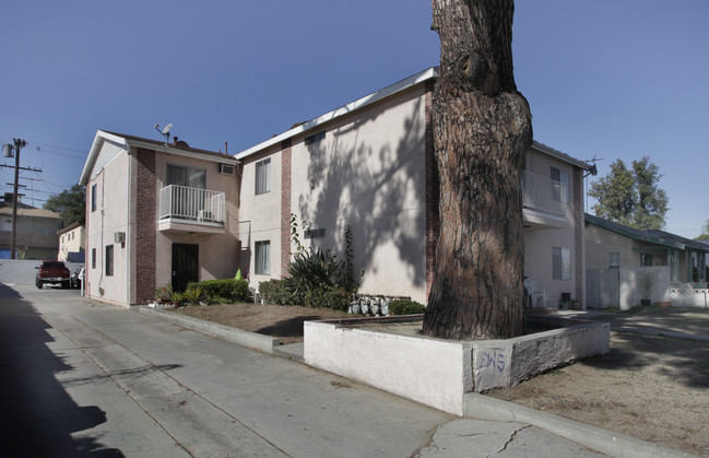 6629 Camellia Ave in North Hollywood, CA - Building Photo - Building Photo