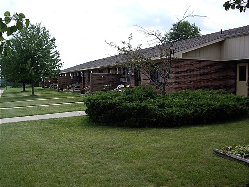 Country View Apartments in Mc Bain, MI - Building Photo