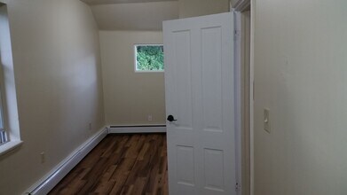 212 West Bluff Street in Marquette, MI - Foto de edificio - Building Photo