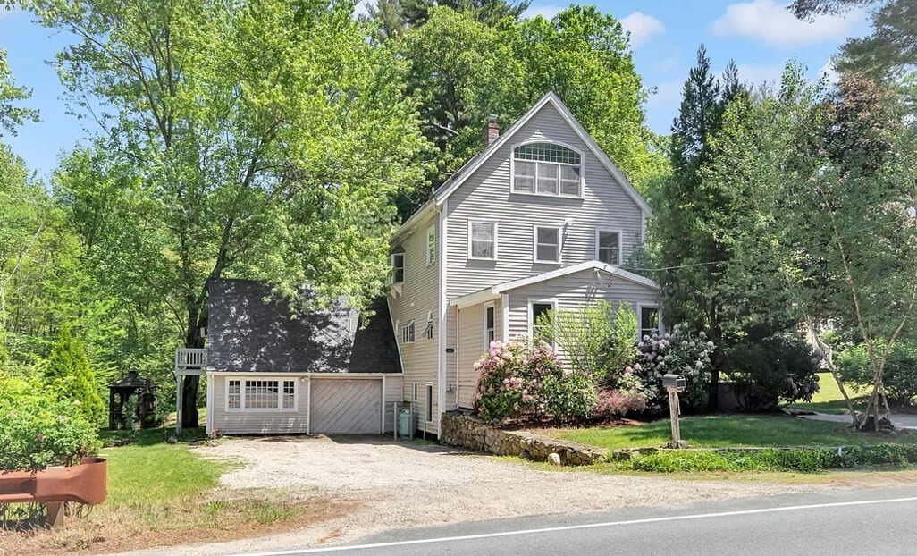 531 Main St in Boxford, MA - Foto de edificio