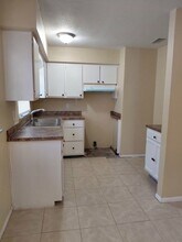 31 Bel Air St in Eatonville, FL - Foto de edificio - Building Photo