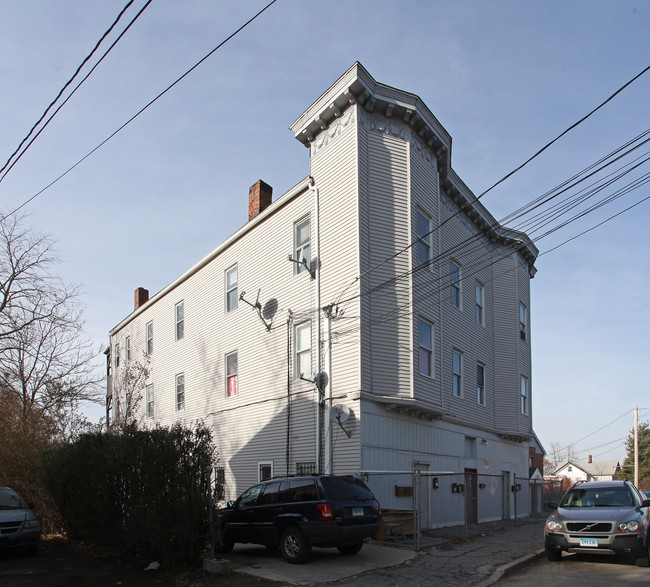 550 Baldwin St in Waterbury, CT - Building Photo - Building Photo