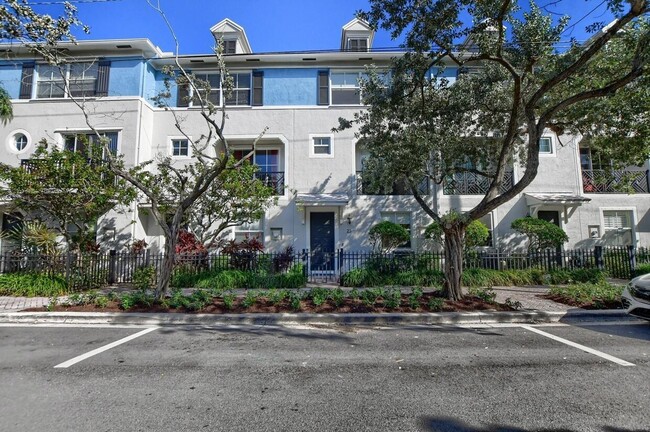 23 NW 4th Ave in Delray Beach, FL - Building Photo - Building Photo
