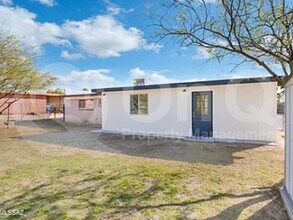 9301 E 29th St in Tucson, AZ - Building Photo - Building Photo