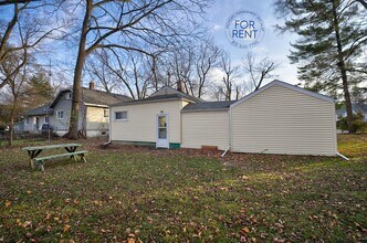 2720 Gibson St in Flint, MI - Building Photo - Building Photo